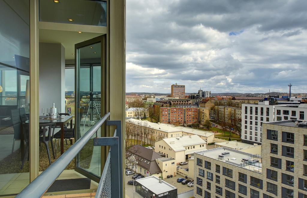 Helios 19 Luxury Vilnius Apartment Exterior foto