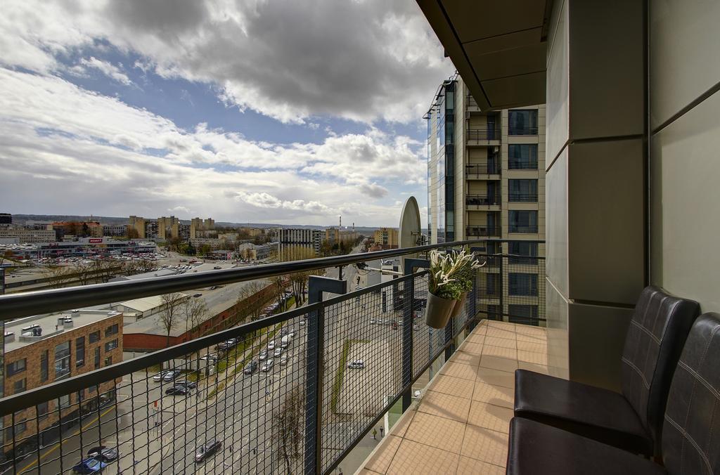 Helios 19 Luxury Vilnius Apartment Exterior foto